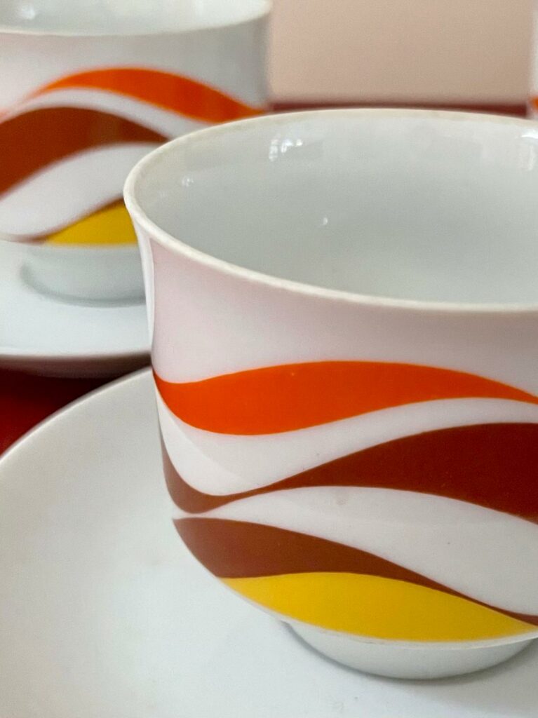 service à café vintage années 70 orange