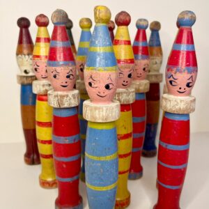Jeu de quilles vintage en bois peint