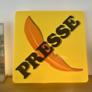 Enseigne publicitaire PRESSE en plastique – vintage années 70