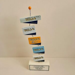 PLV publicitaire Rizla+ vintage en résine – Présentoir papier à cigarettes – Années 2000